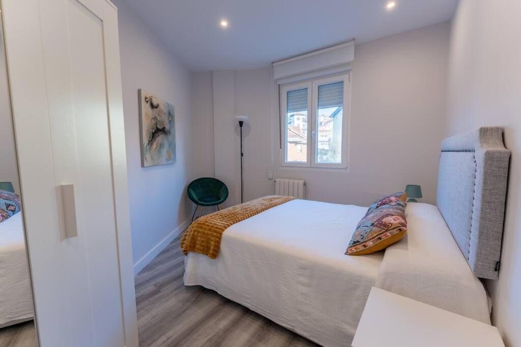 Valdecilla Center Apartment サンタンデール エクステリア 写真